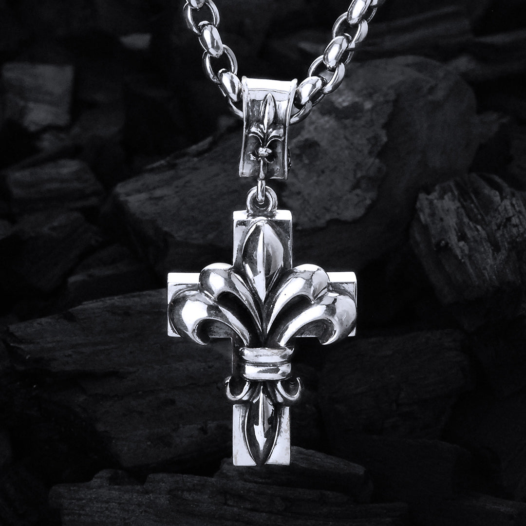 Silver Pendant LILY ON CROSS M