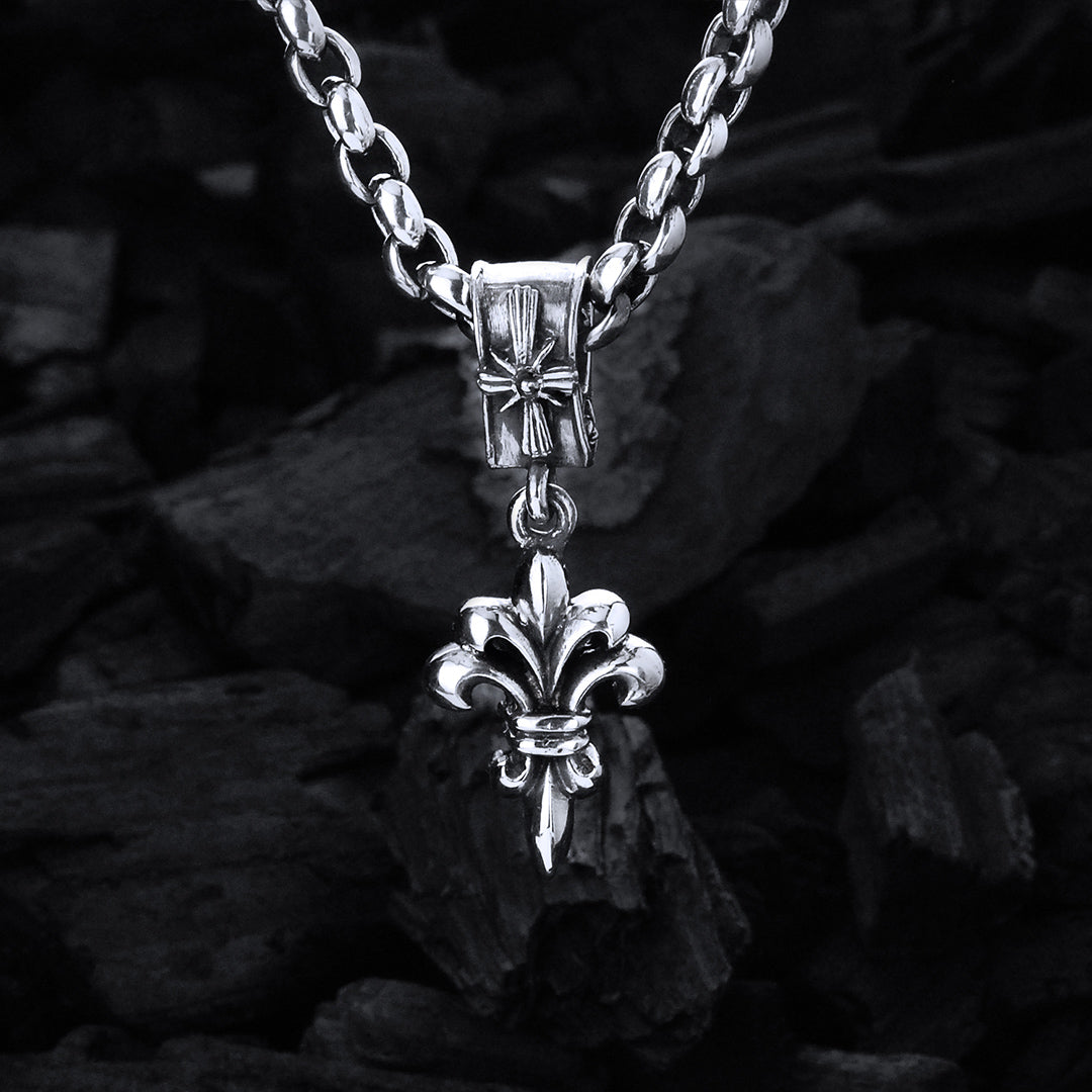 Silver Pendant LILY s Loop