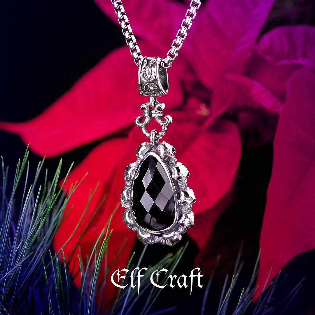Silver Pendant Skulls Drop Frame with Stone