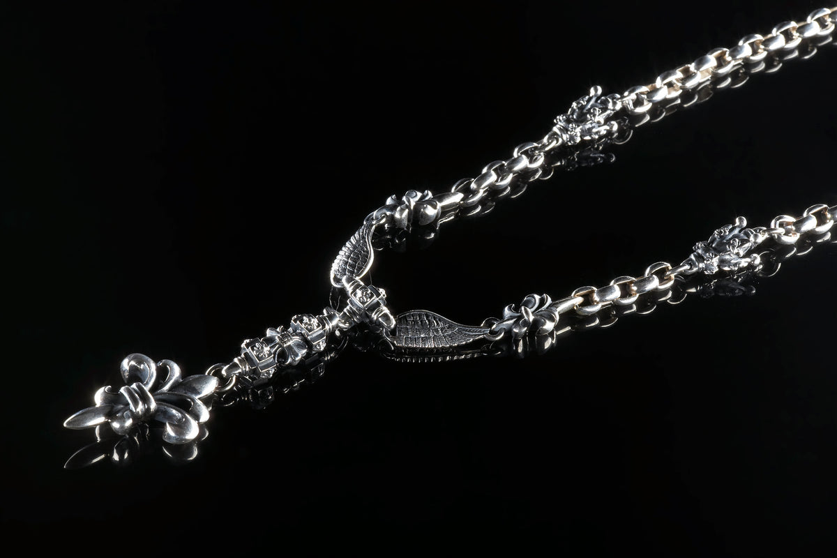 Silver Neckchain LILIES Crowns Wings and LILY