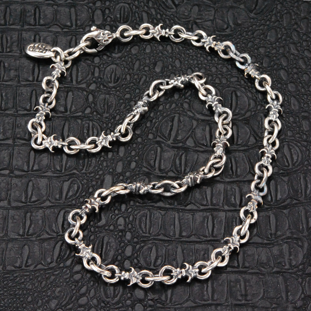 Silver Neckchain LILY and Navette XS