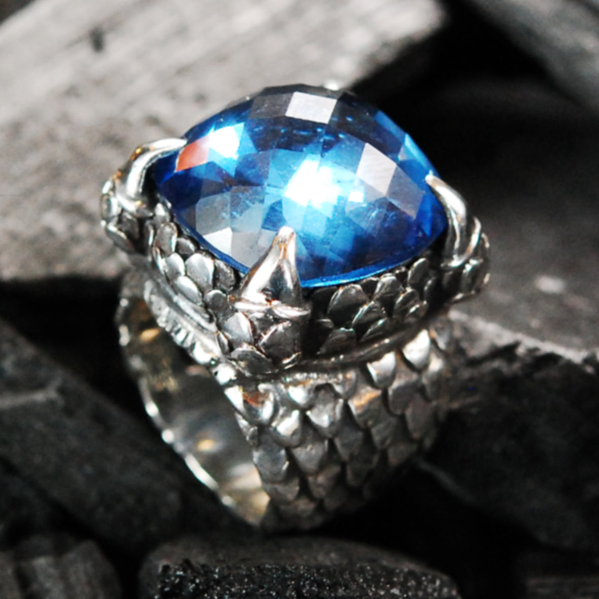 Silver Ring DRAGON CLAW with Dragon Scales Band