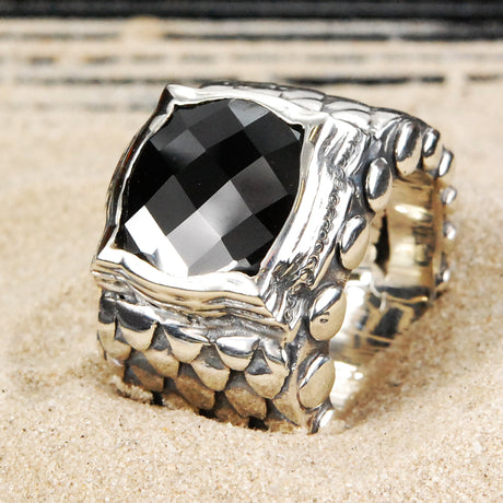 Silver Ring DRAGON SCALES Band with BAROQUE Holder