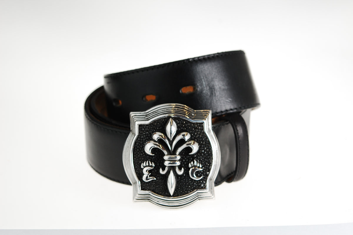 Baroque Frame Silver Belt Buckle + Lily on Sea ray leather