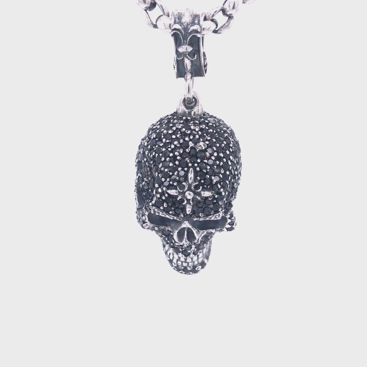 Silver Pendant SKULL XL  Pave´ 40