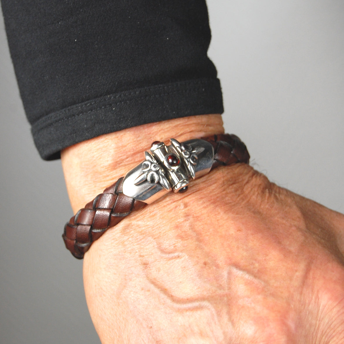 Silver-Leather Bracelet CRESCENT STAR Ship Silver Jointlock 13