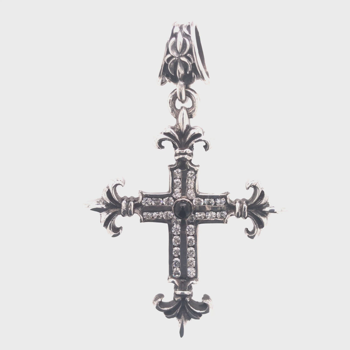 Silberanhänger LILIY Strahlen Kreuz mit PAVE