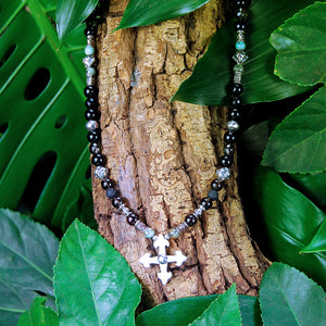 Halskette mit Steinperlen und facettierte silberne BLADES CROSS Kugeln und Röhren