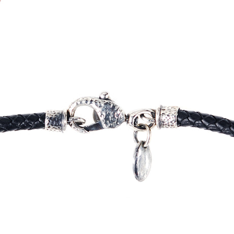 Lederhalsband mit silbernem LILIENROHR und gepunkteten Rohren, Karabiner XS 6