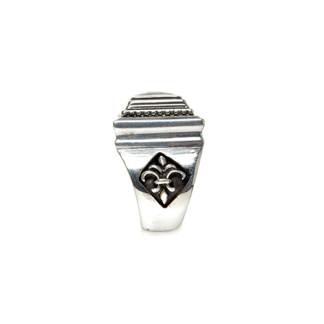 Silver Ring ELFIN CAREE on Lilies Band