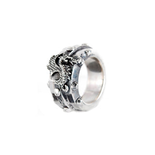 Silver Ring DRAGON FIRE Facetted Body Rivets Hammered Bands