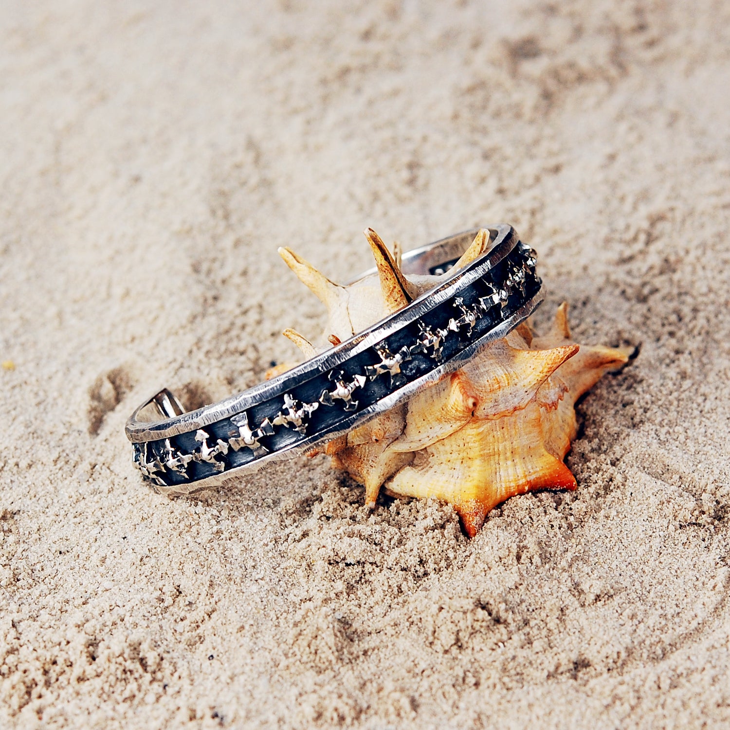 Silver Bangle Plain Stripe with Crosses