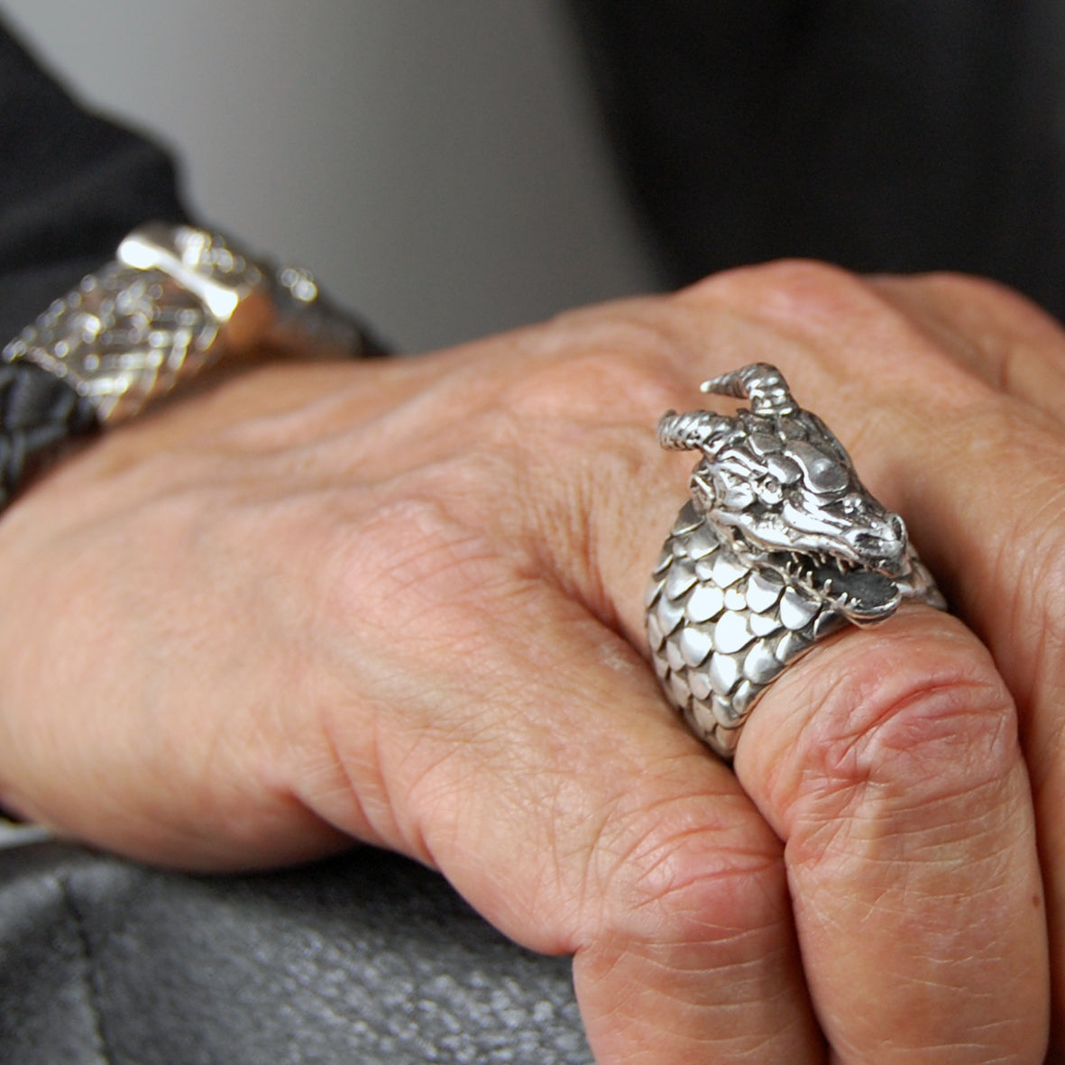 Silver Ring DRAGON SCALES Band and DRAGON HEAD with Diamond Eyes