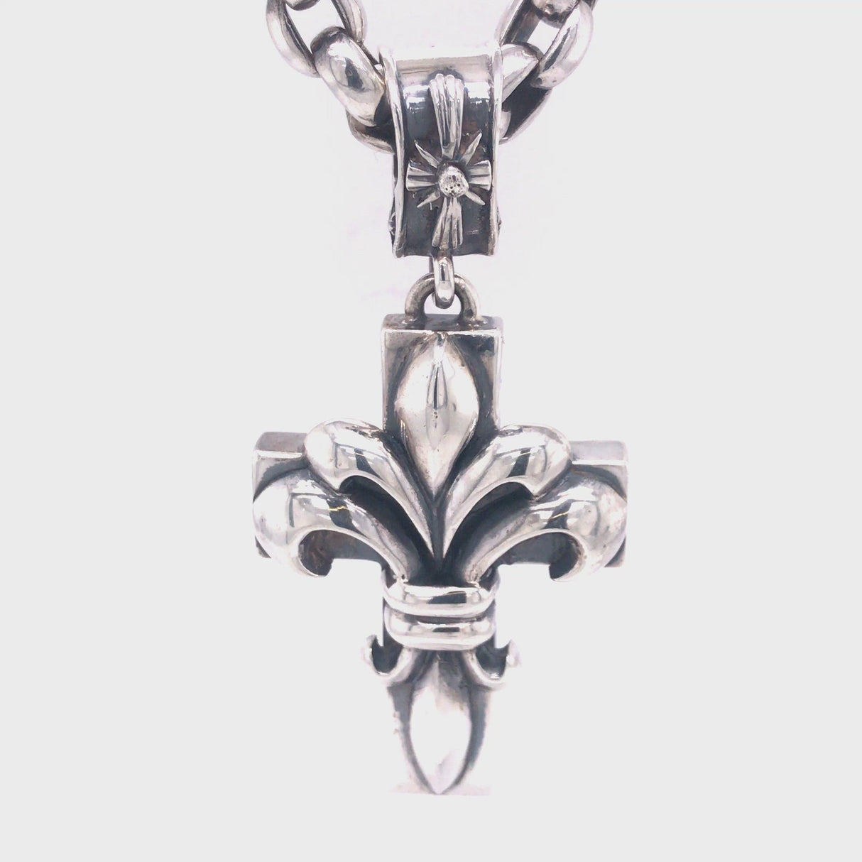 Silver Pendant LILY ON CROSS M